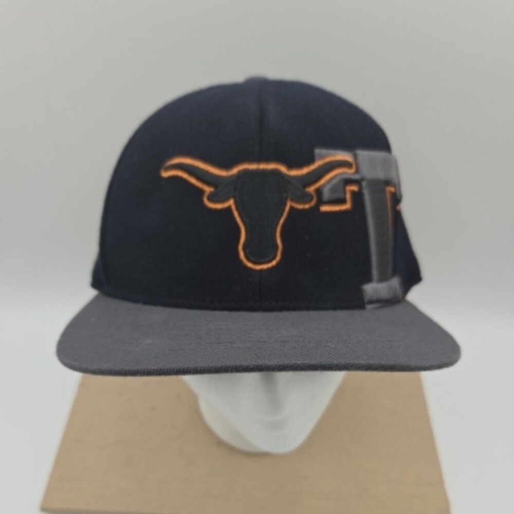 Texas Longhorns One Fit Hat – Top of the World – Black Gray Fitted Cap